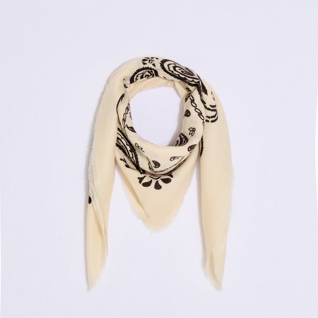 Écharpe carrée motif cachemire blanc cassé ecru <span itemprop=