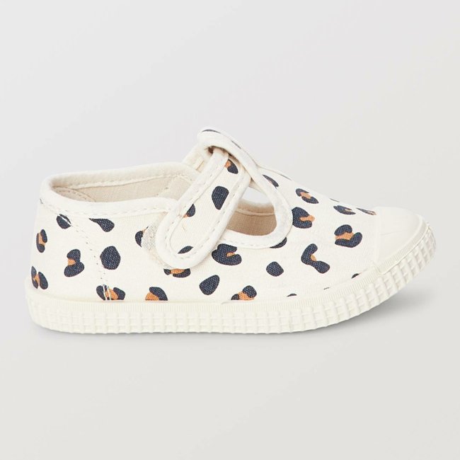 Tennis à scratch imprimé léopard en toile naturel <span itemprop=