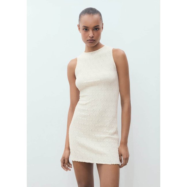 Robe maille texturée ajustée écru <span itemprop=