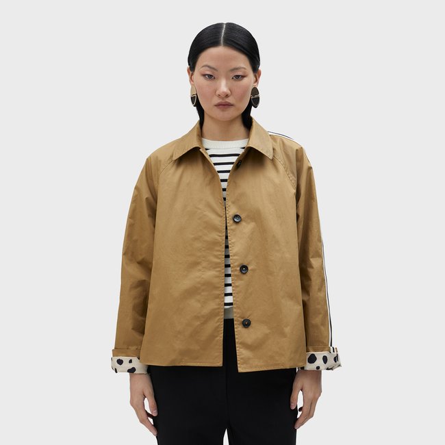 Veste légère à col revers camel <span itemprop=