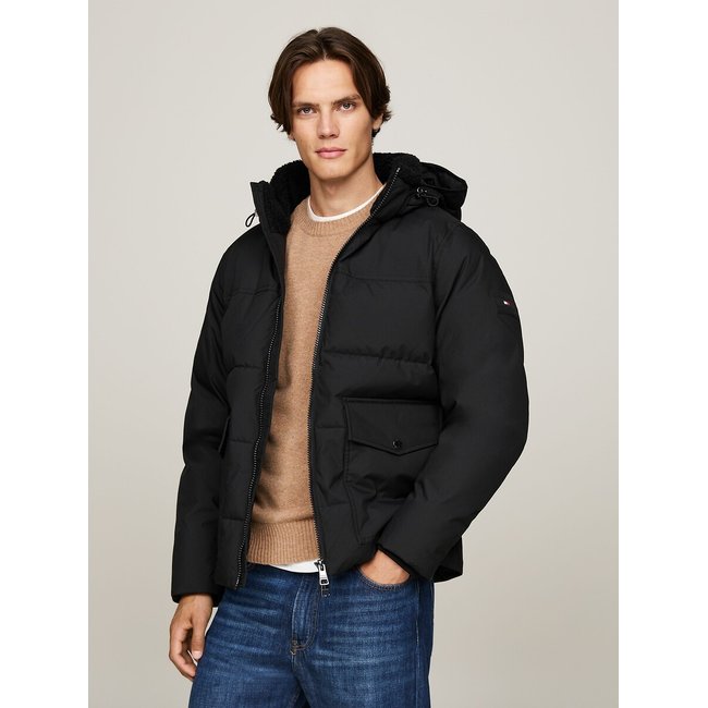 Parka curta impermeável e isolante preto <span itemprop=