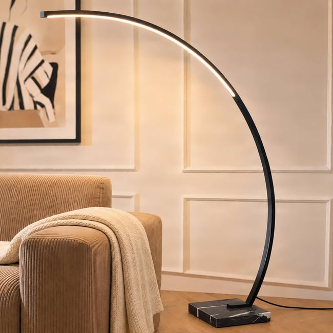 Lampadaire en métal moderneLED, Kendra Couleur noir <span itemprop=