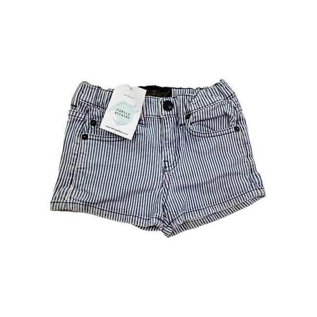 Short - Très bon état rayure <span itemprop=