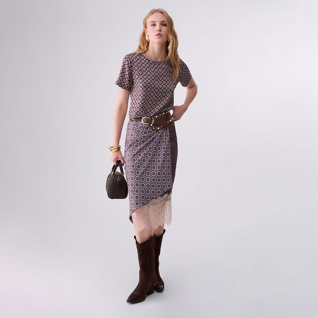 Haut avec Détails en Dentelle aubergine <span itemprop=