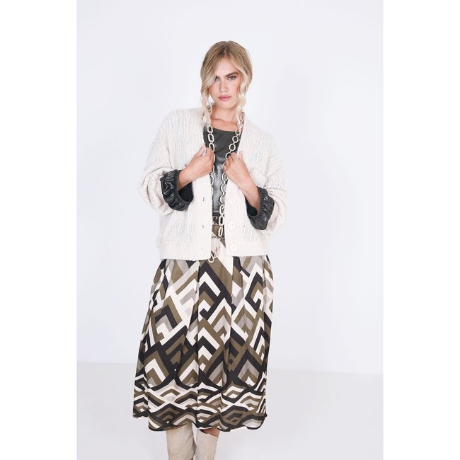 Gilet court en maille uni effet torsade ecru / blanc <span itemprop=