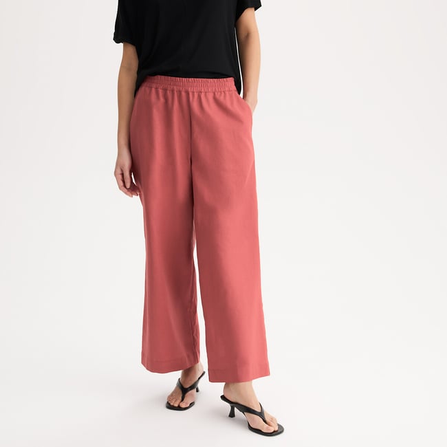 Pantalon large 7/8ème en lin et coton à taille élastiquée  rouge brique <span itemprop=