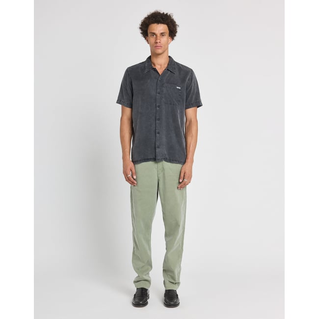 PANTALON LOOSE LEAF vert olive <span itemprop=