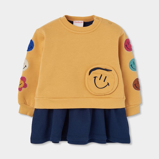 Robe en molleton avec patches d'émoticones jaune <span itemprop=