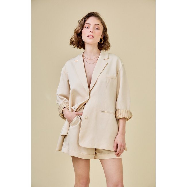Blazer beige <span itemprop=