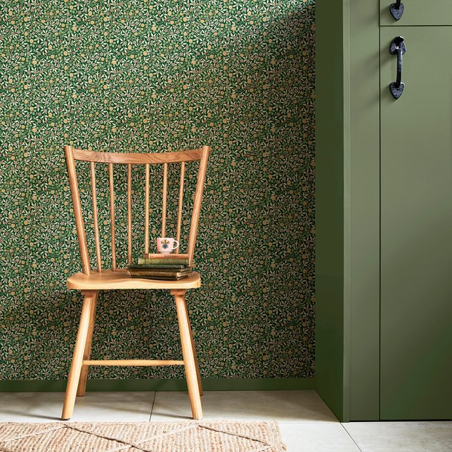 Papier peint fleuri Clover Forest Couleur vert, ocre, rose <span itemprop=