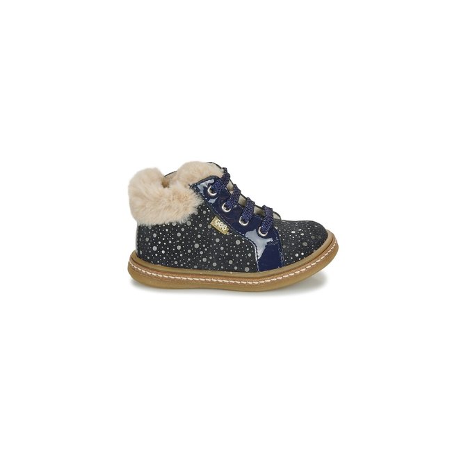 Botinhas em pele, forro em pelo, Juna marinho <span itemprop=
