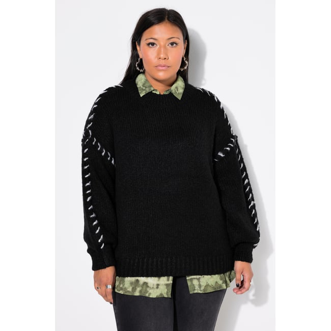 Pull oversize. Manches longues et coutures noir <span itemprop=