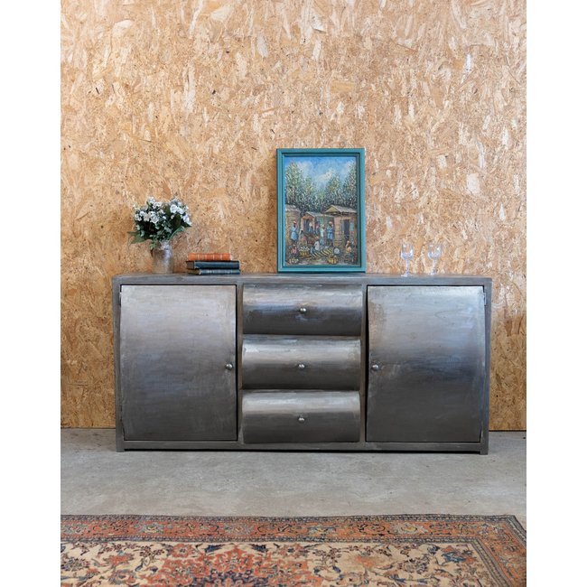 Buffet en métal Gustave N°602 - Bon état Couleur métal <span itemprop=