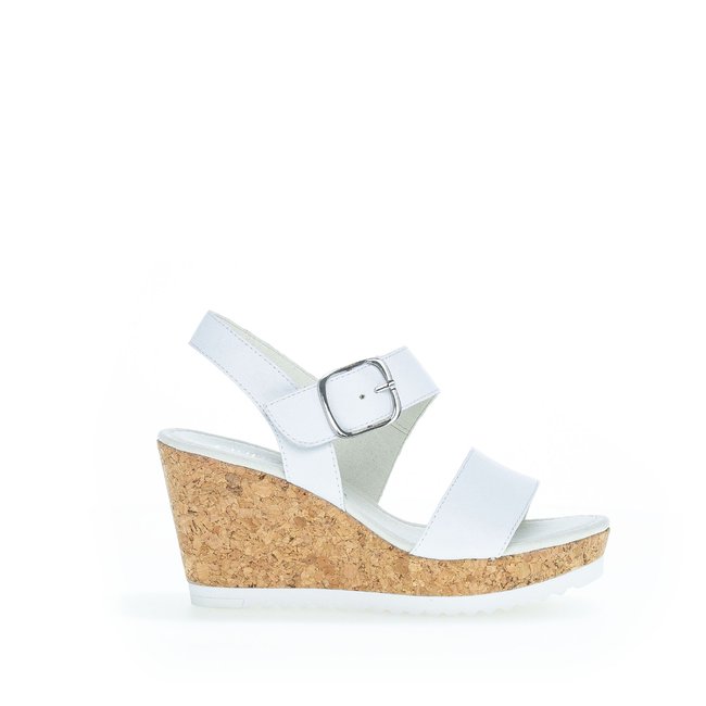 Sandales en cuir à talon compensé ecru <span itemprop=