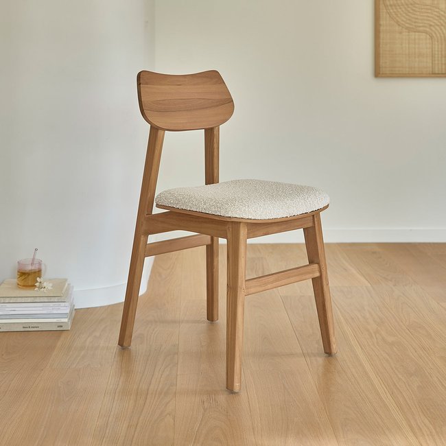 Chaise en teck massif assise bouclette  ADELE Couleur ecru <span itemprop=