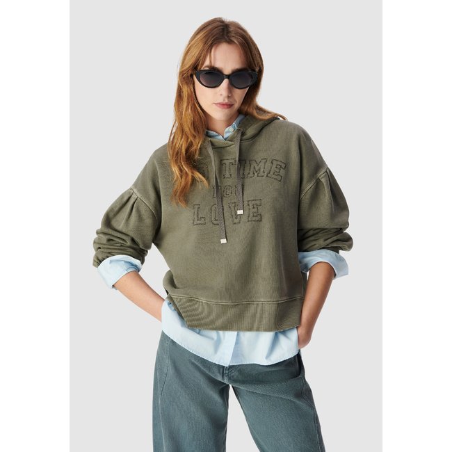 Sweat à capuche coton bio brodé kaki <span itemprop=
