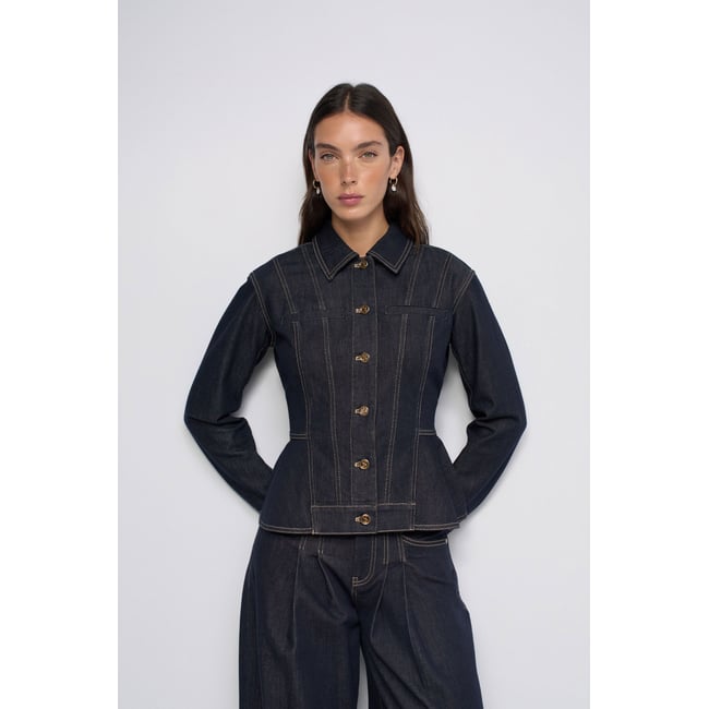 VESTE EN DENIM CINTRÉE DENIM ATELIER bleu foncé <span itemprop=