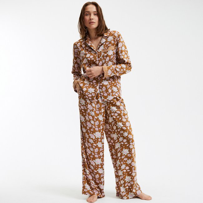 Soepele pyjama <span itemprop=