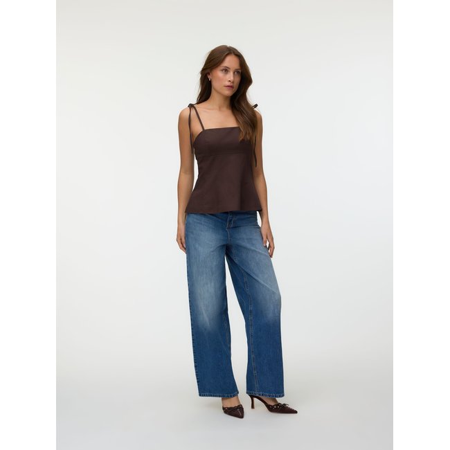 Gilet VMJADE Tops marron - chocolate torte <span itemprop=