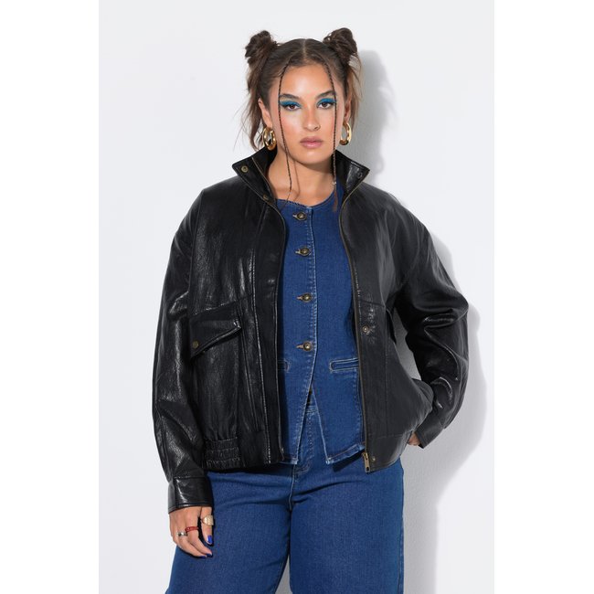 Veste oversize en simili noir <span itemprop=