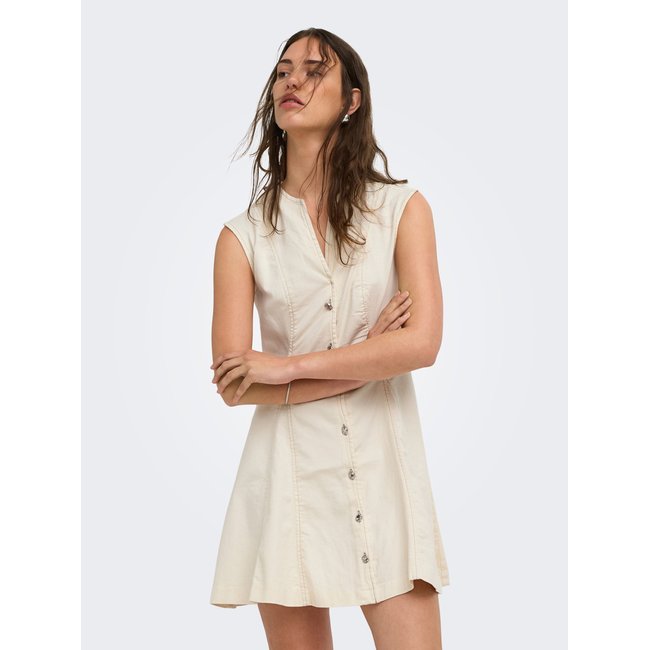 Robe ecru <span itemprop=
