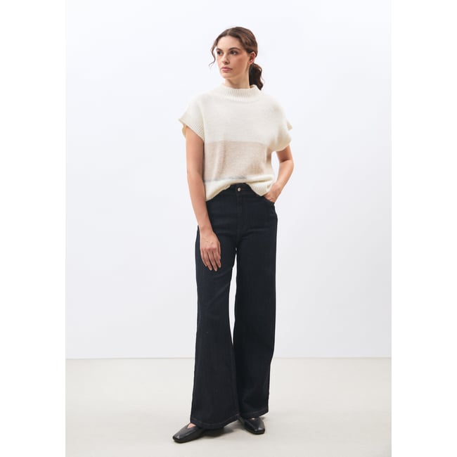 Pull à rayures sans manches en maille col montant off white/beige <span itemprop=