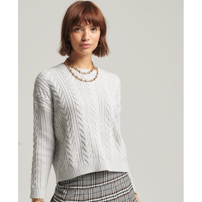 Pull ras du cou en maille torsadée à épaules tombantes gris tourterelle clair <span itemprop=