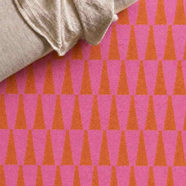 Tapis motifs géométriques 120x170cm Couleur rose <span itemprop=