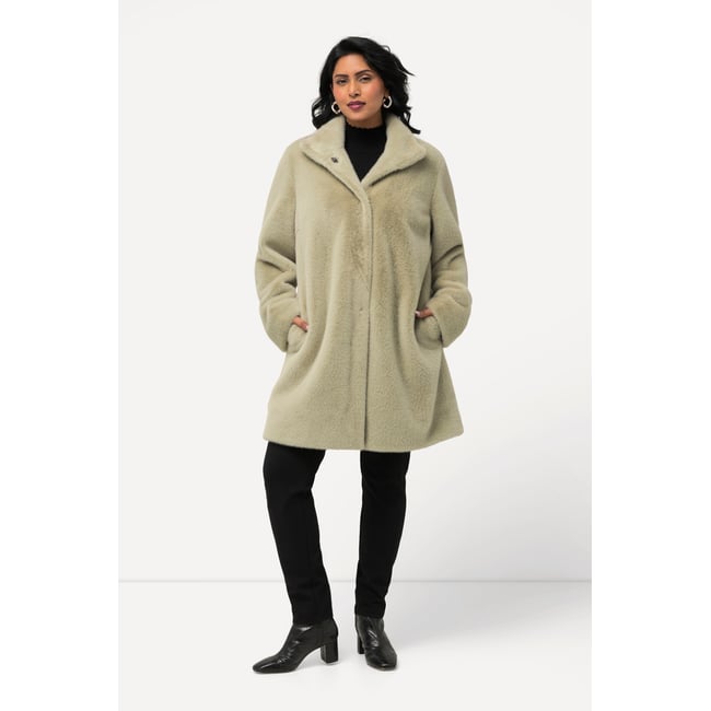 Manteau en imitation fourrure avec col montant pistache <span itemprop=