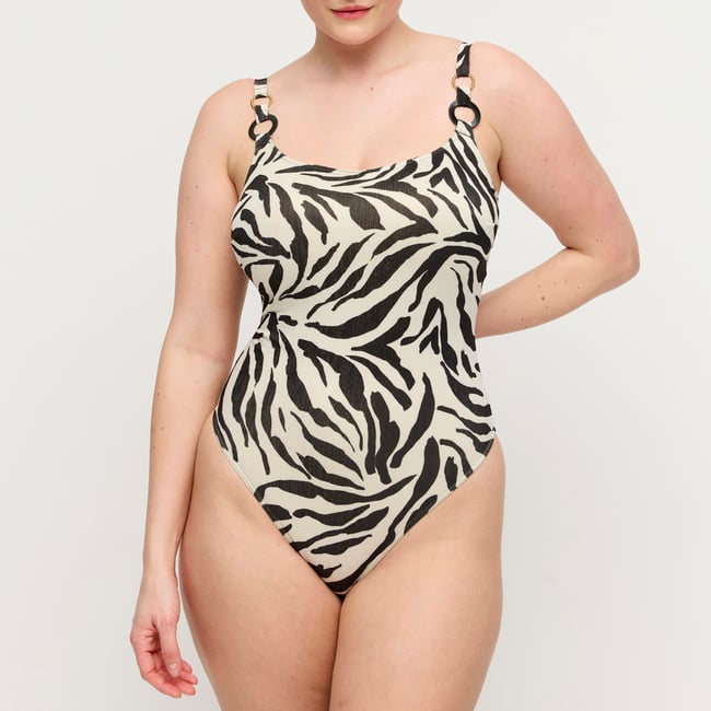 Maillot 1 pièce rembourré sans arm DALICE noir - sauvage shine <span itemprop=