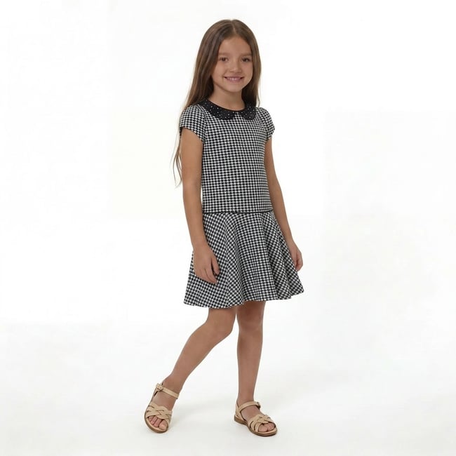 Robe  - Très bon état noir <span itemprop=
