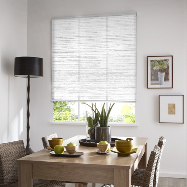 Store enrouleur tamisant effet wood - gamme Must blanc <span itemprop=