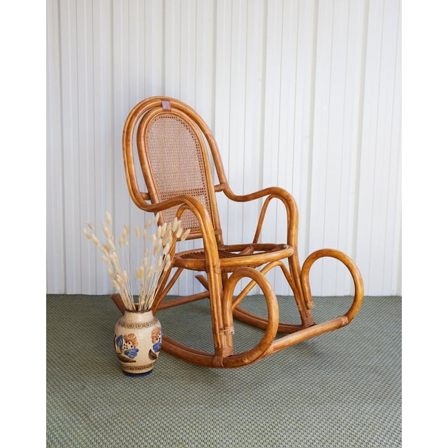 Rocking-chair en rotin Alibert N°103 - Bon état Couleur bois clair <span itemprop=
