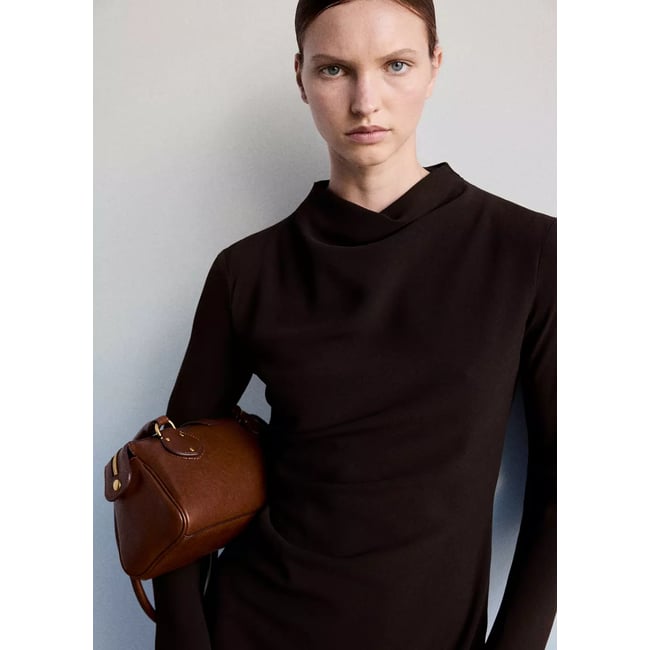 Robe drapée à col montant marron <span itemprop=