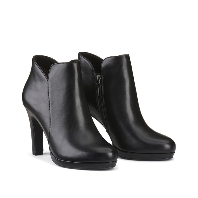 Stivaletti con tacco nero  TAMARIS
