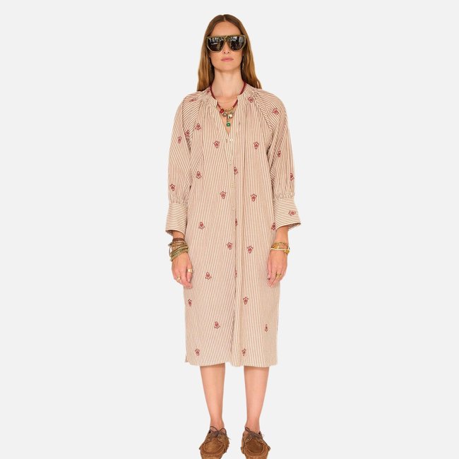 Robe RIKE naturel <span itemprop=