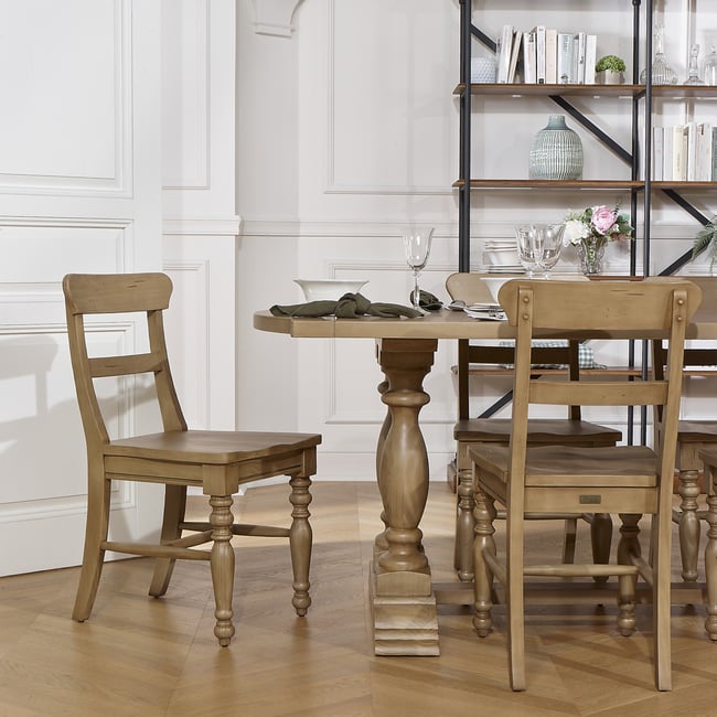 Lot de 2 chaises style contemporain en bois massif JOHNSON Couleur bois <span itemprop=