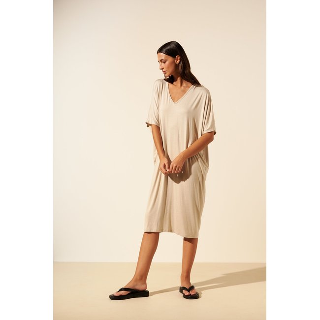 Robe t-shirt fluide BROOKE beige sable <span itemprop=