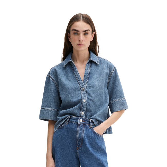 Blouse en jean regular en mélange de coton organique et de lyocell bleu moyen <span itemprop=