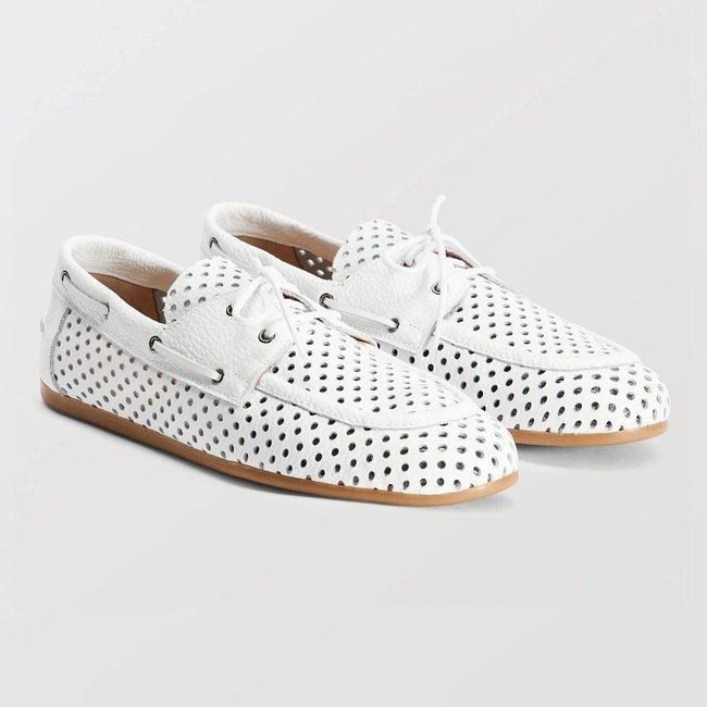 Chaussures bateau à lacets en cuir blanc <span itemprop=