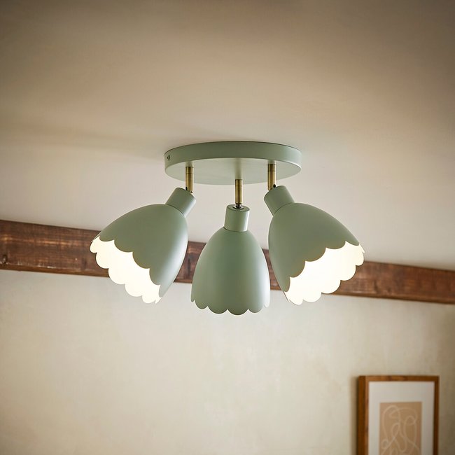 Minnie 3-Light Flower Scallop Ceiling Light - SO'HOME