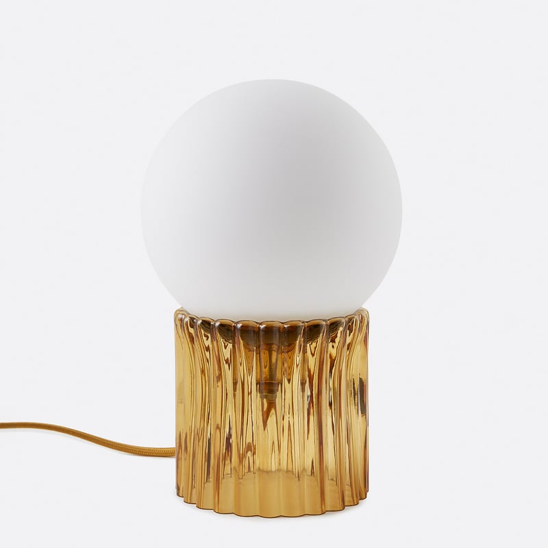 Tischlampe Dima, Farbiges Rillen- Und Opalglas