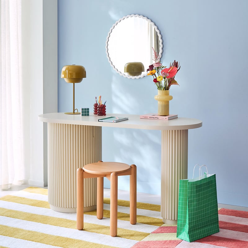 Hocker Buche Massiv, Coloquo