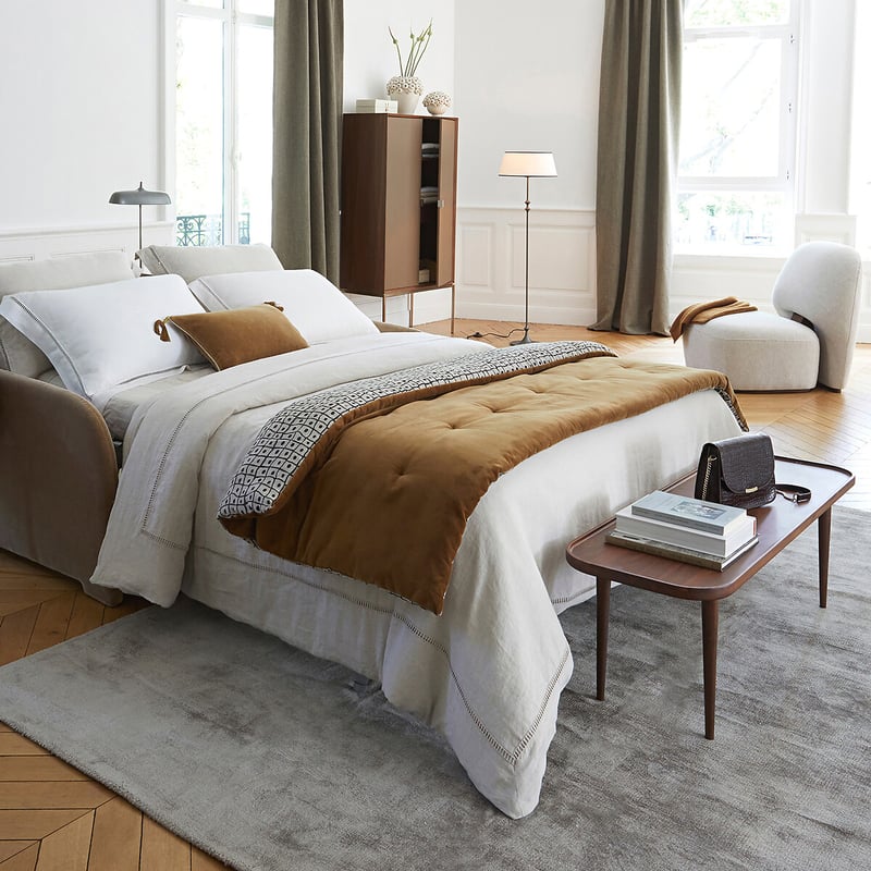 Am.pm Flacher Tisch Magosia, Nussbaumholz Massiv, Grosses Modell