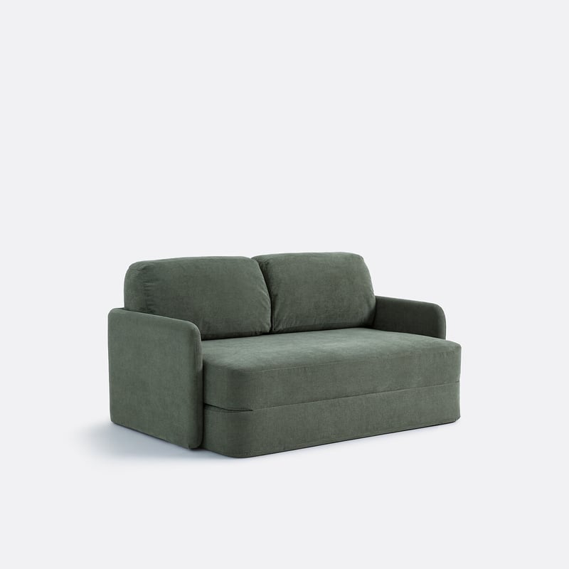 Sof&aacute;-cama compacto verde de design simples, visto de frente em perspetiva