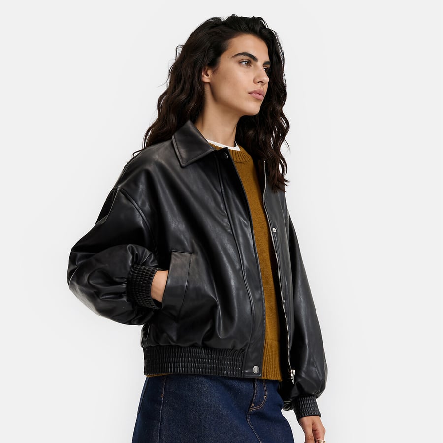 FAKE LEATHER×BOA ZIP BLOUSON FAKE LEATHER × BOA ZIP BLOUSON Faux leather short zip-up mid