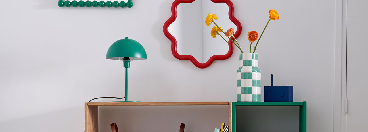 Stock your shelves with more than just books: how to decorate bookshelves