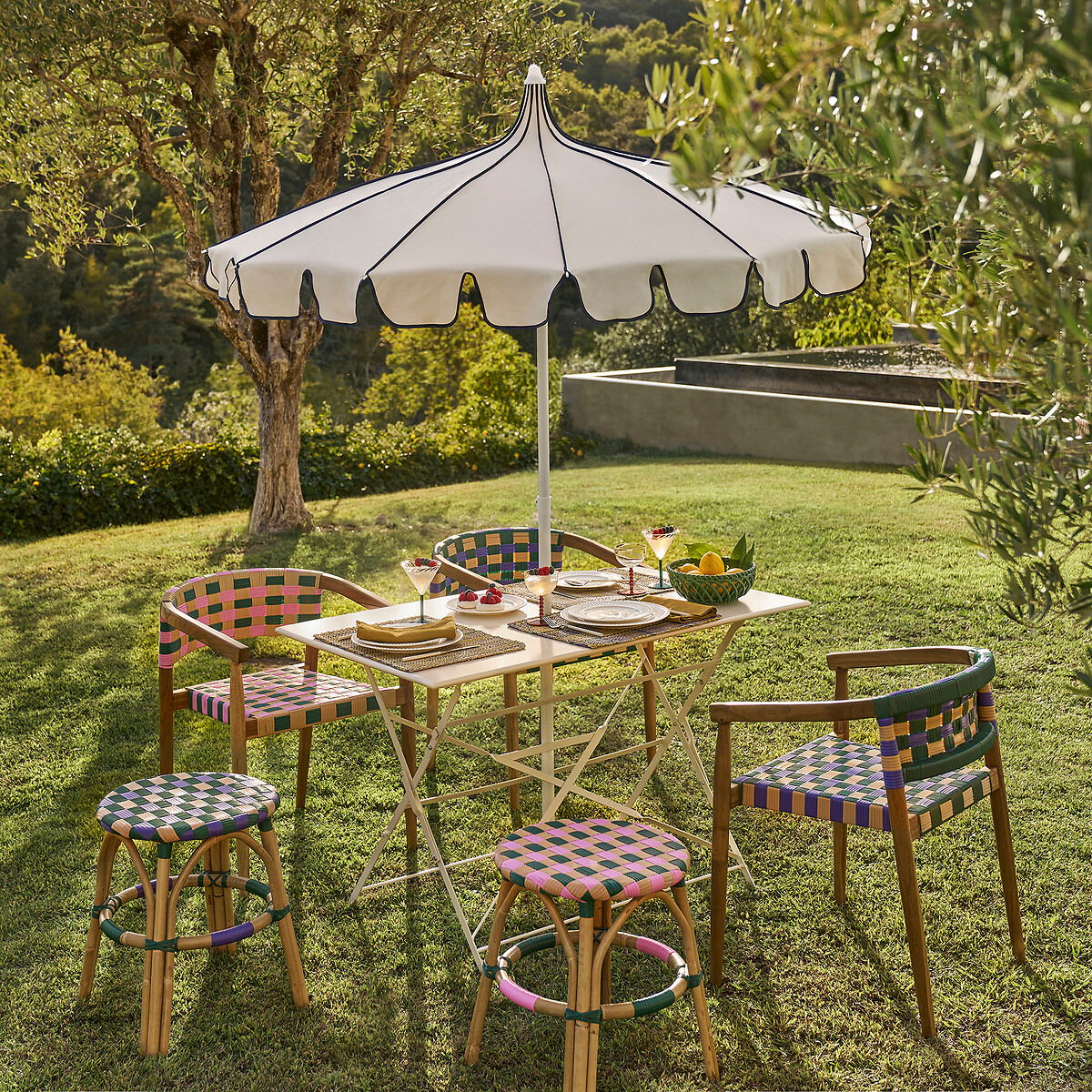 garden_table.jpg