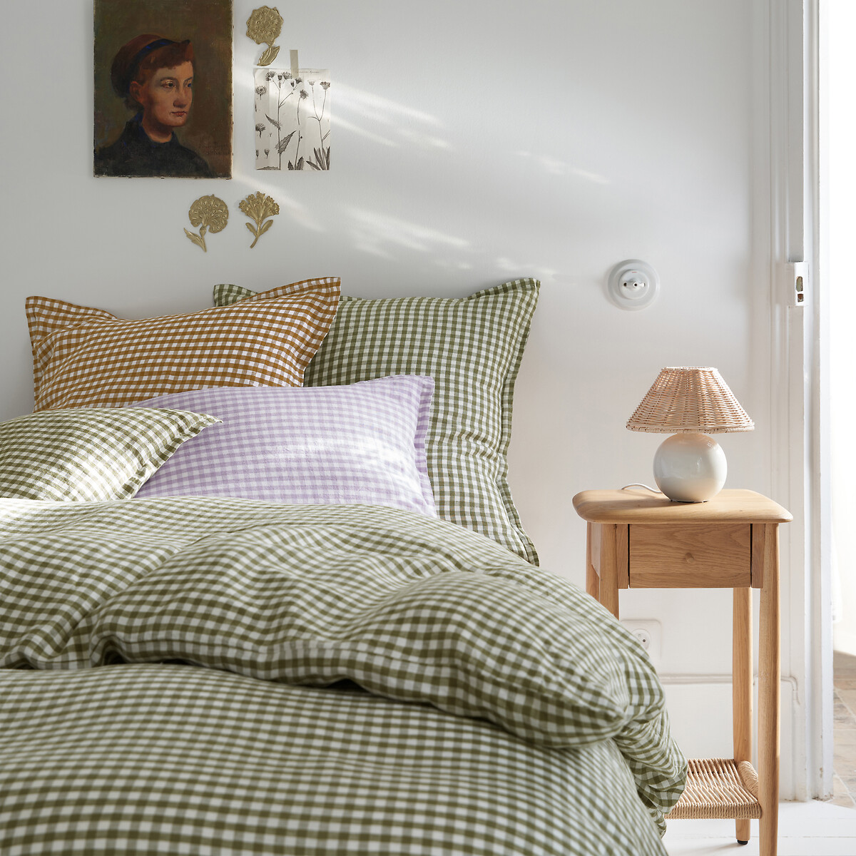 green-bedroom.jpg