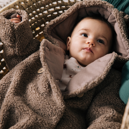 Manteau d’hiver : votre bébé bien au chaud